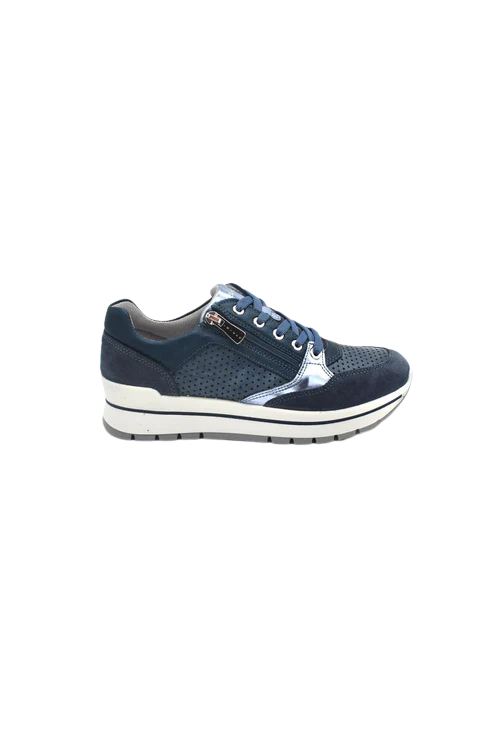 Sneakers traforate da donna in pelle Igi&Co