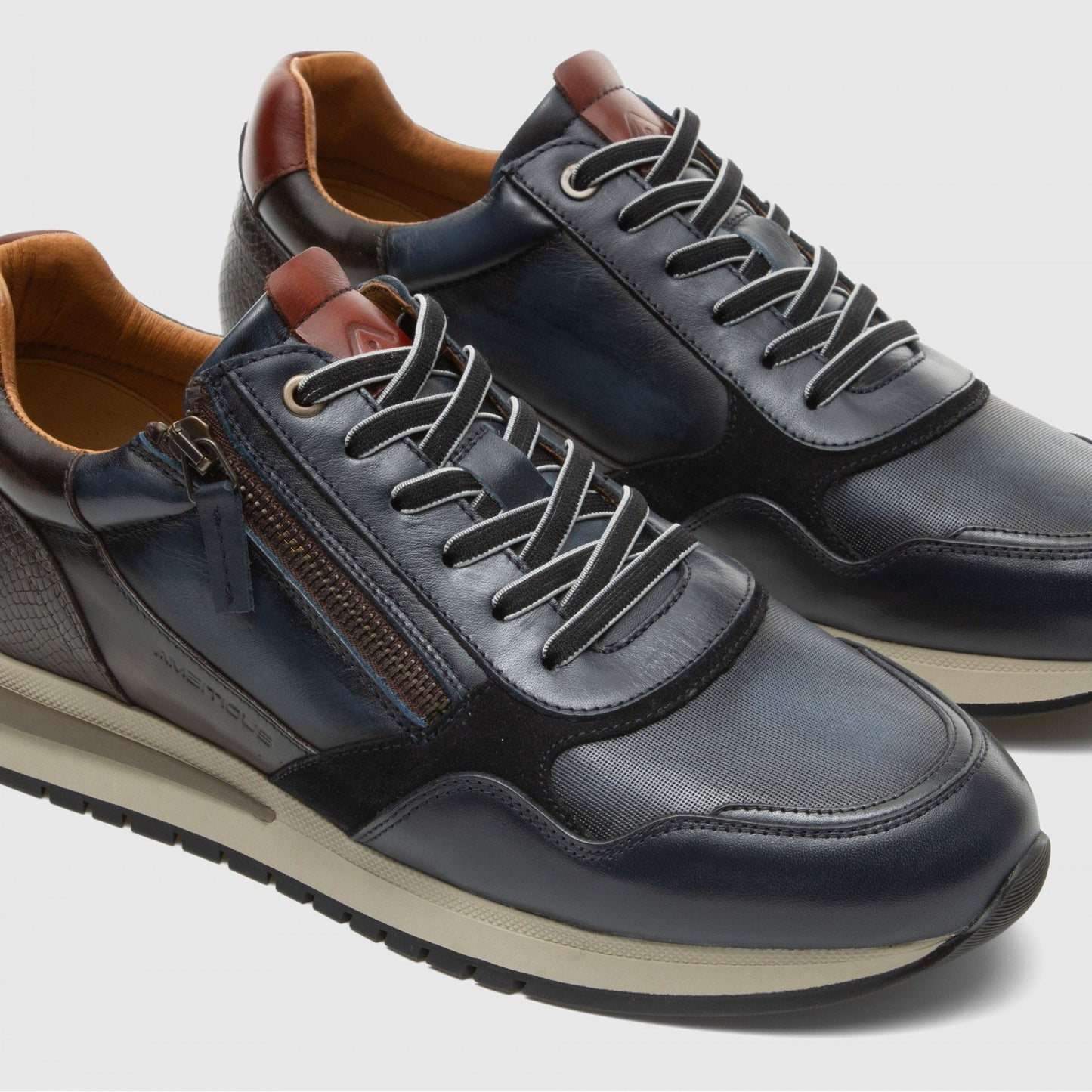 Sneakers da uomo in pelle Ambitious