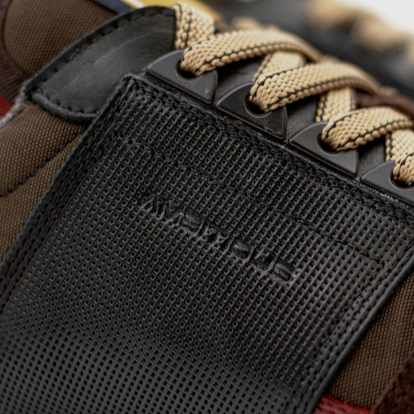 Sneakers da uomo in pelle, camoscio e tela Ambitious