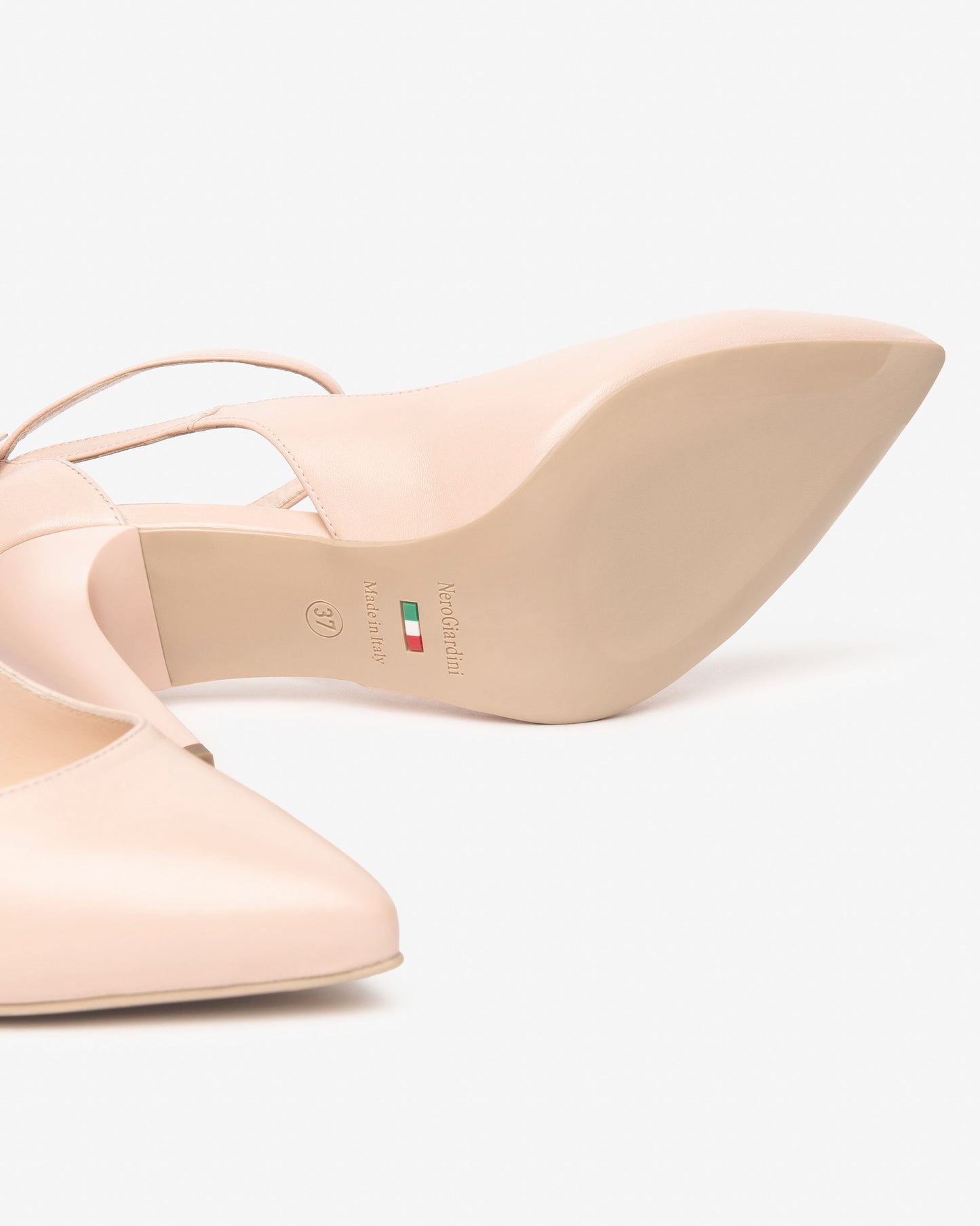 Décolleté da donna in pelle Nero Giardini