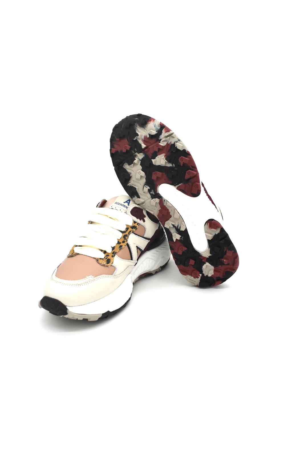 Sneakers da donna in pelle Accademia 72