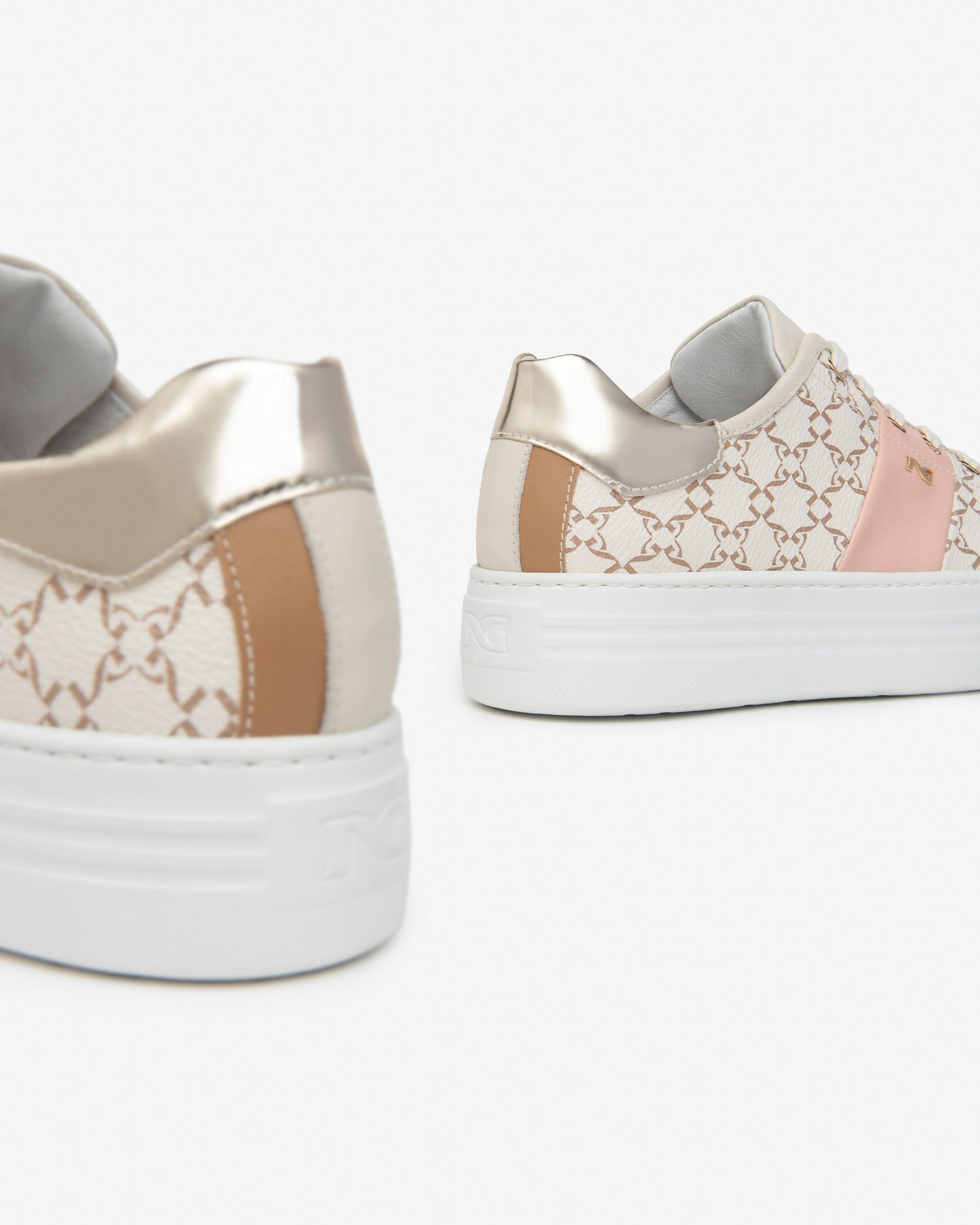 Sneakers da donna in pelle NeroGiardini