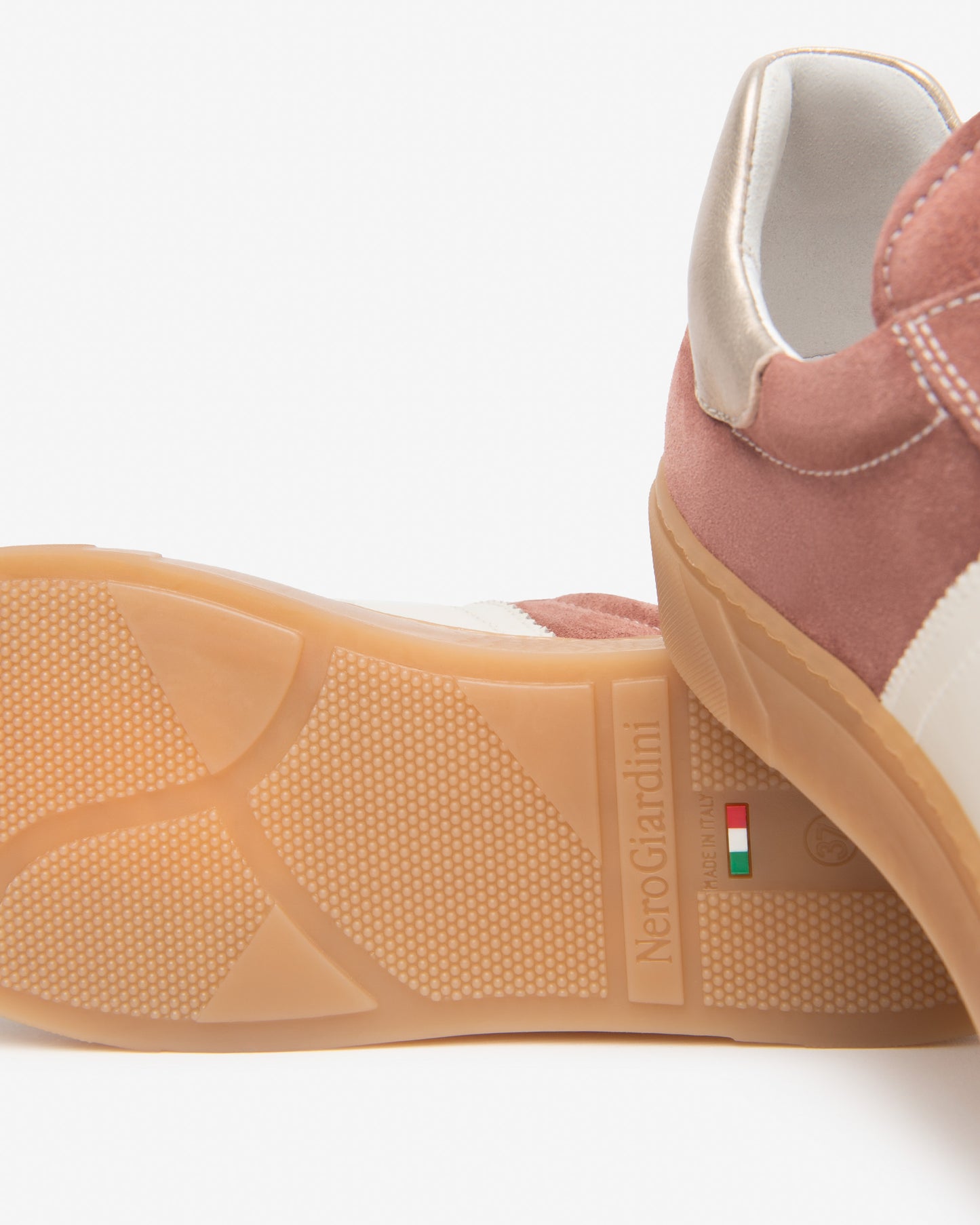 Sneakers da donna in camoscio NeroGiardini