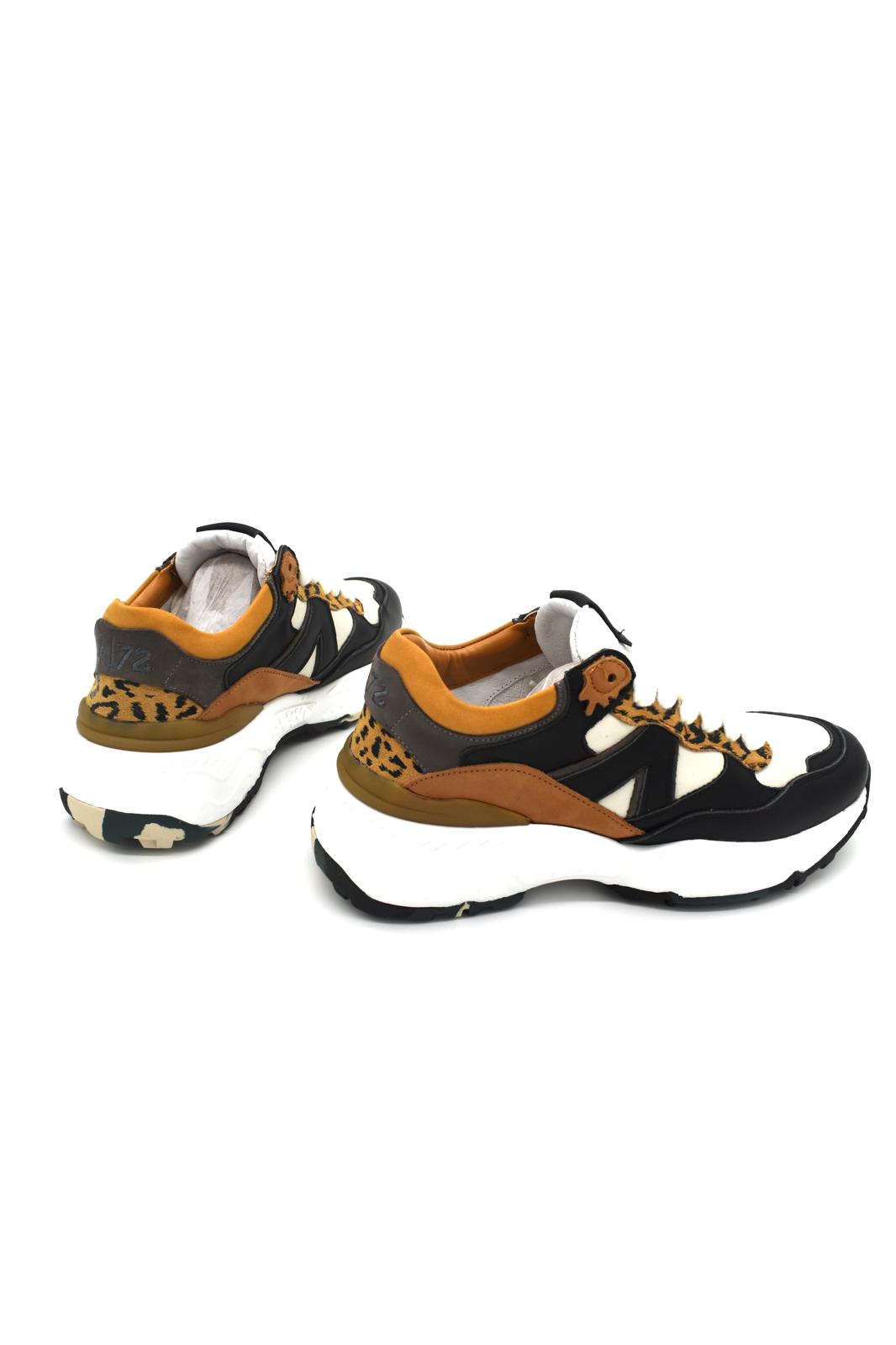 Sneakers da donna in pelle Accademia 72