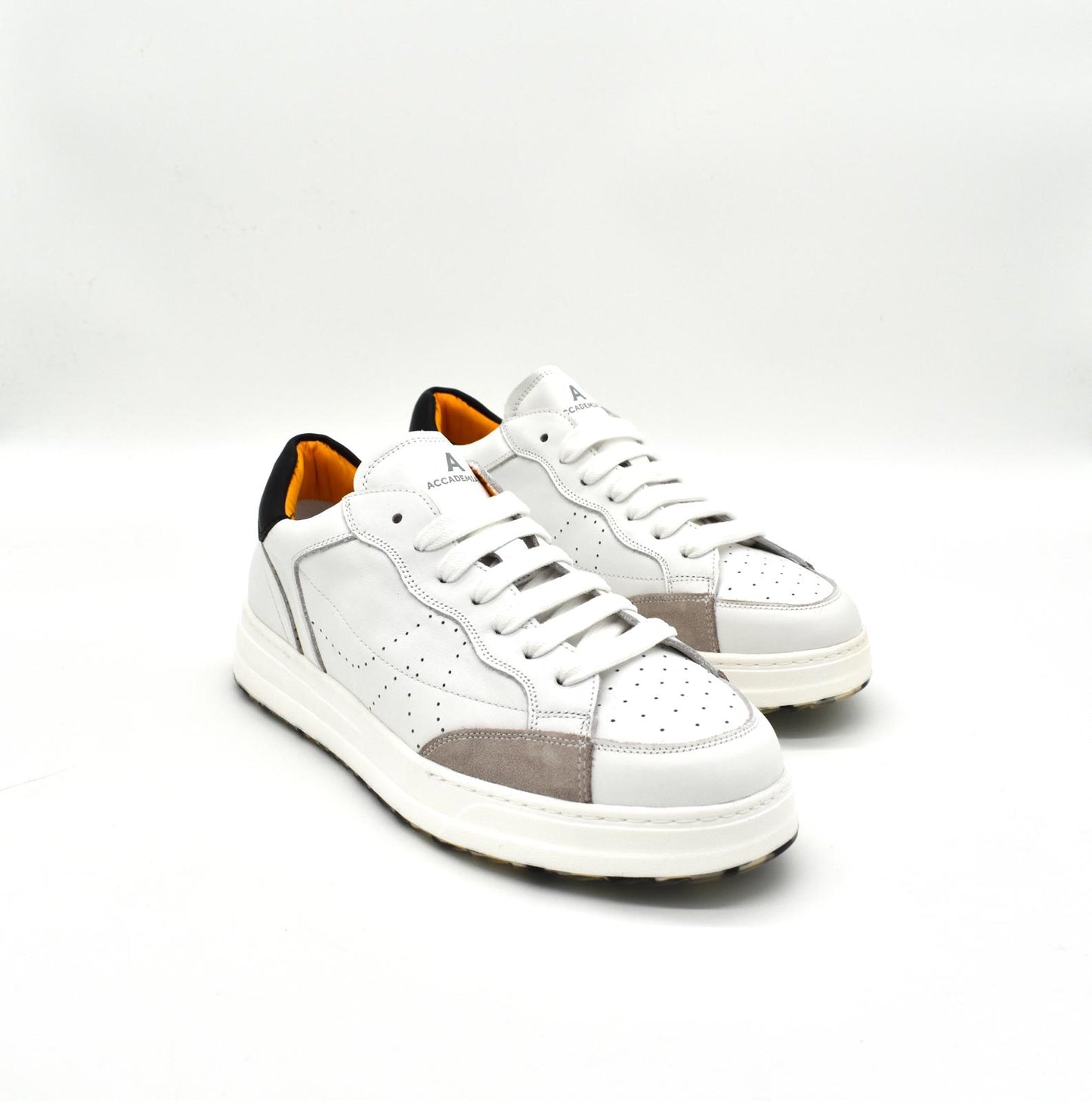 Sneakers da uomo in pelle Accademia 72