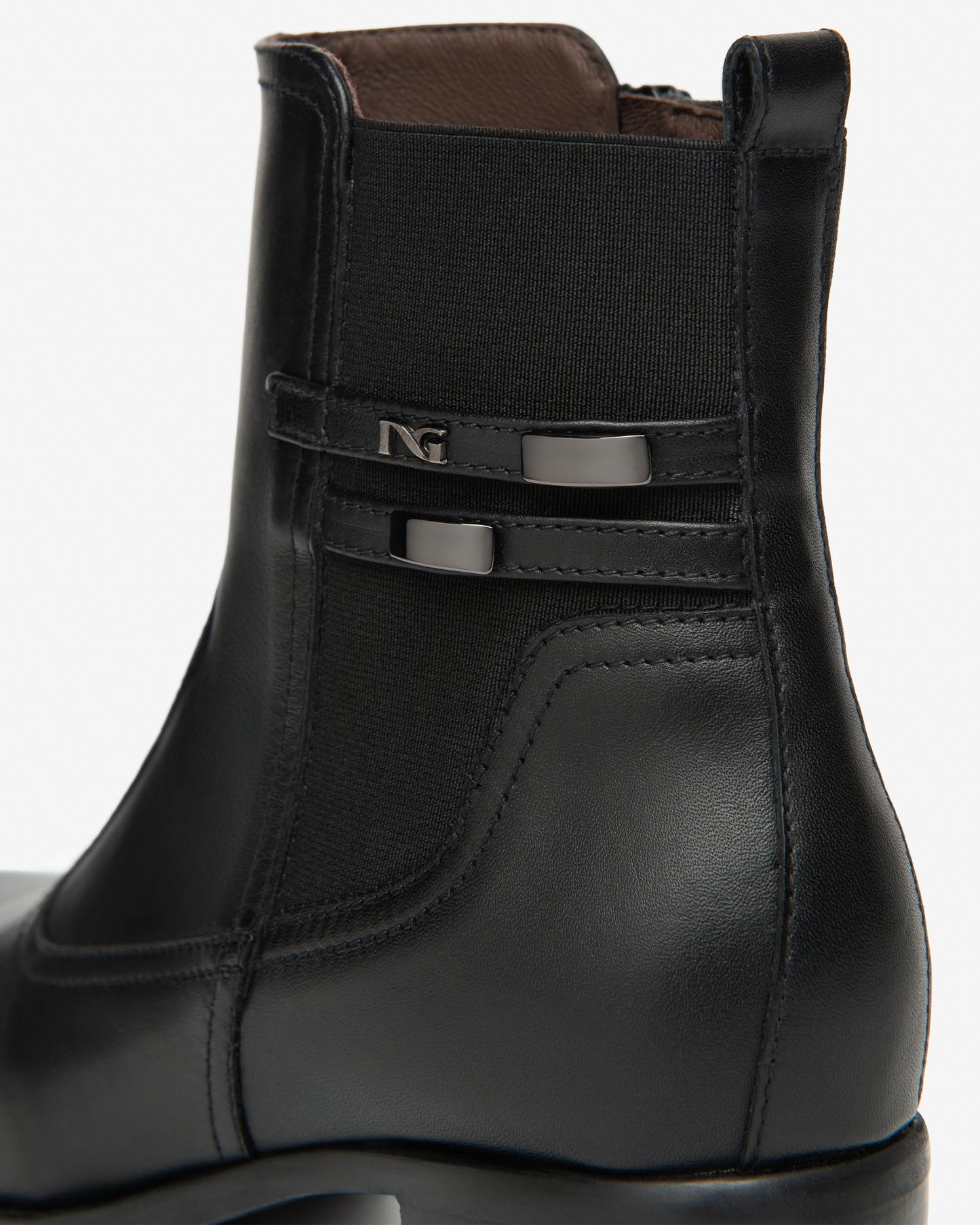 Stivaletti da donna in pelle NeroGiardini