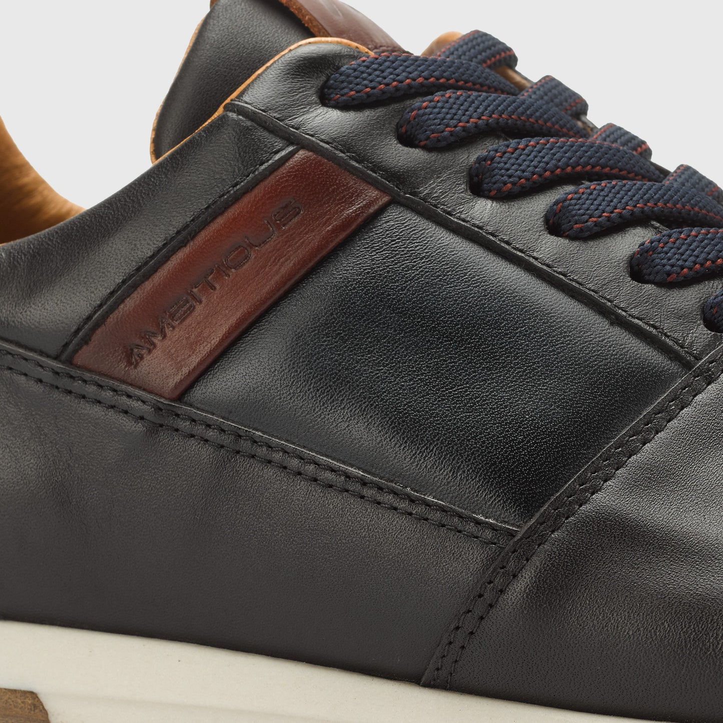 Sneakers da uomo in pelle Ambitious