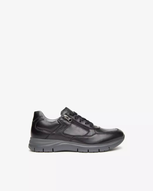 Sneakers da uomo in pelle NeroGiardini