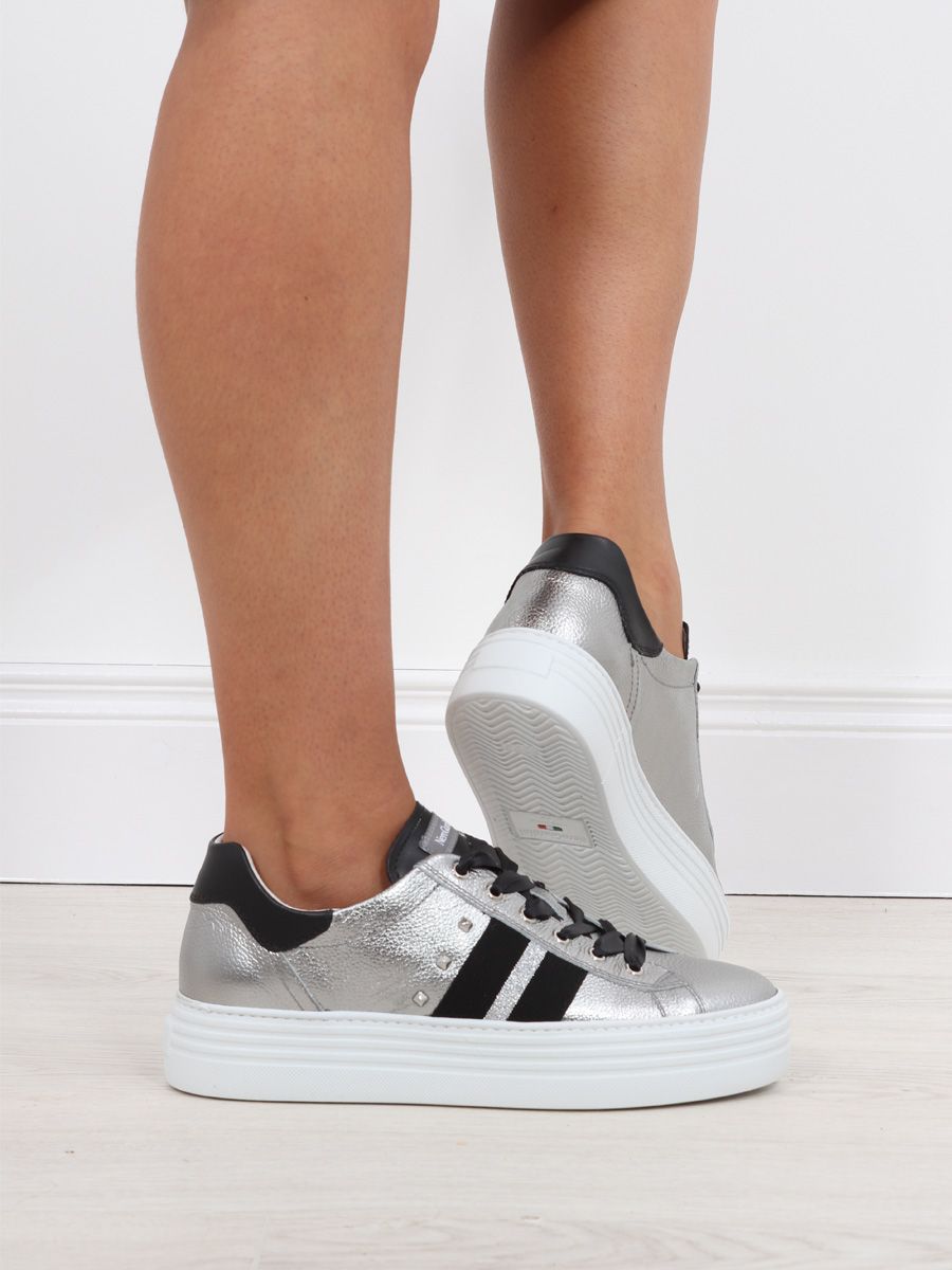 Sneakers da donna in pelle NeroGiardini