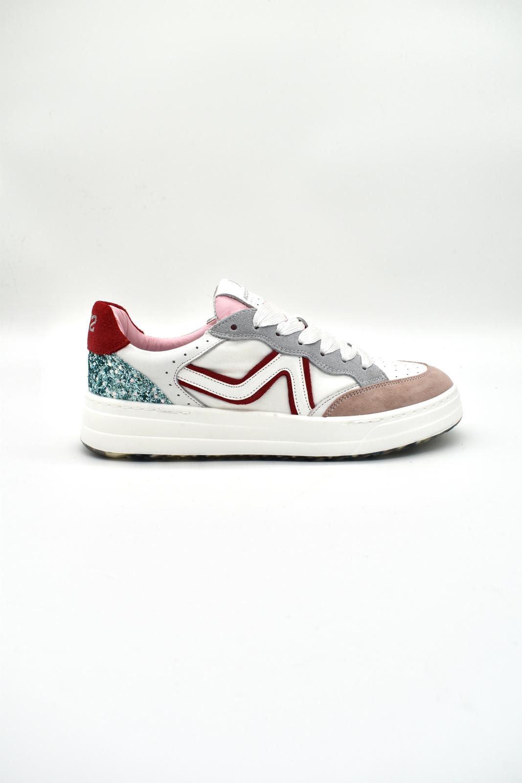 Sneakers da donna in pelle Accademia 72