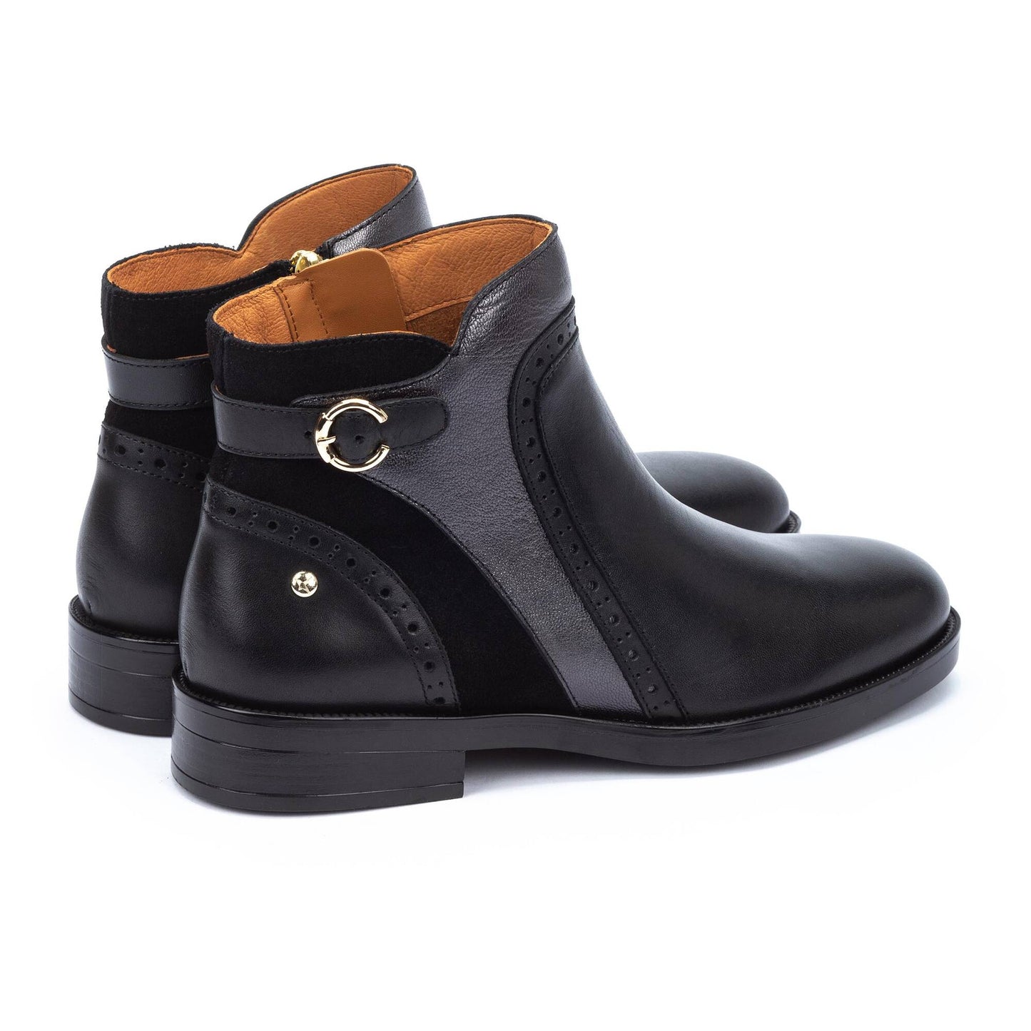 Stivaletti da donna in pelle con fibbia Pikolinos