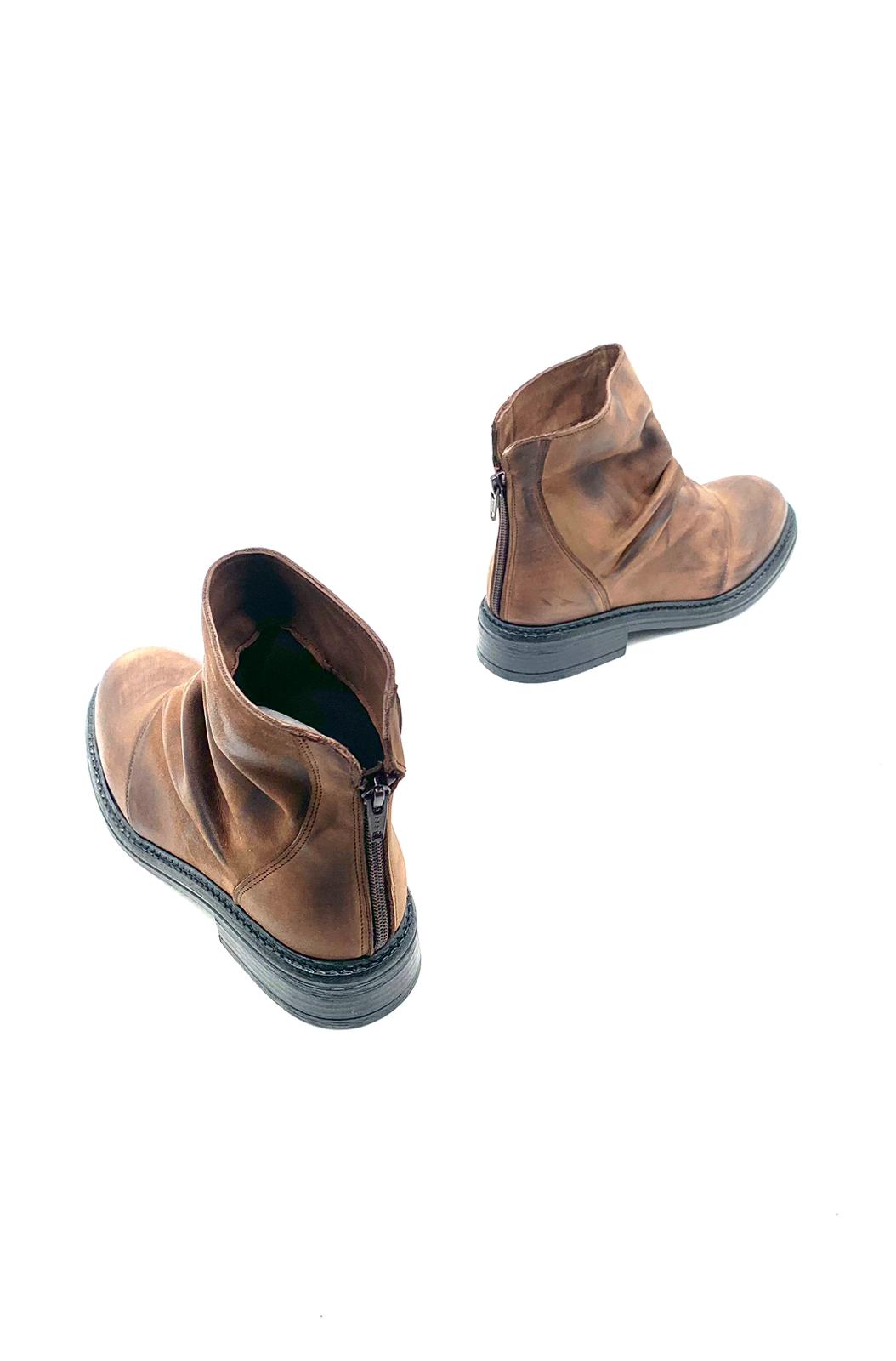 Stivaletti bassi in pelle da donna MadMind