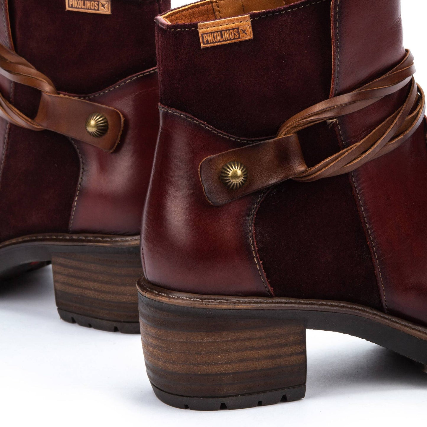 Stivaletti stringati da donna in pelle Pikolinos