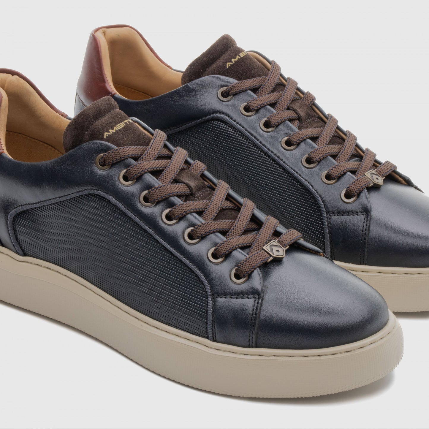 Sneakers da uomo in pelle Ambitious