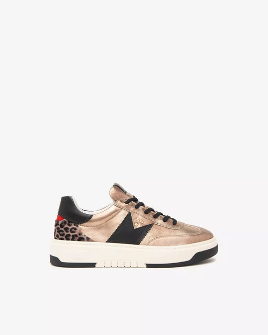 - Sneakers da donna in pelle NeroGiardini -