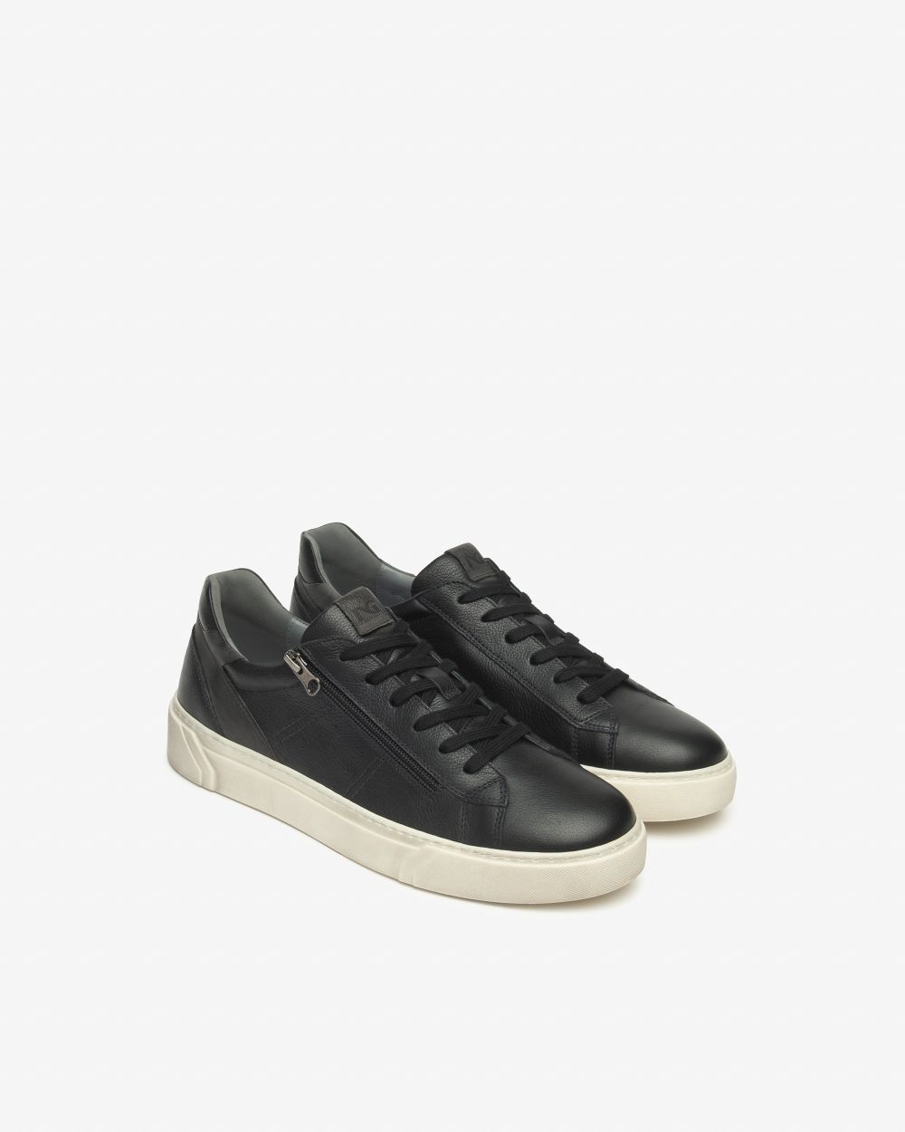 Sneakers da uomo in pelle NeroGiardini
