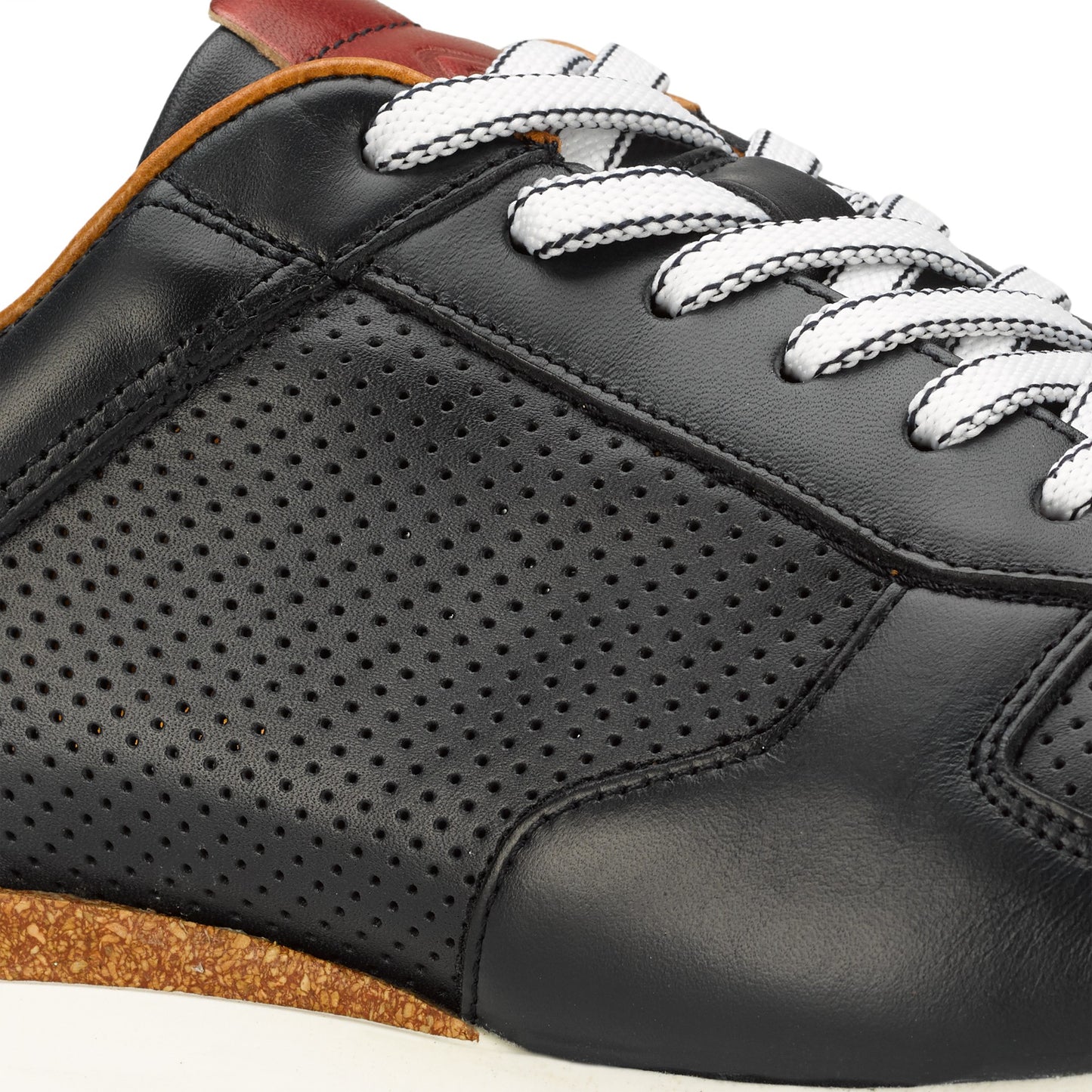 Sneakers da uomo in pelle traforata Ambitious