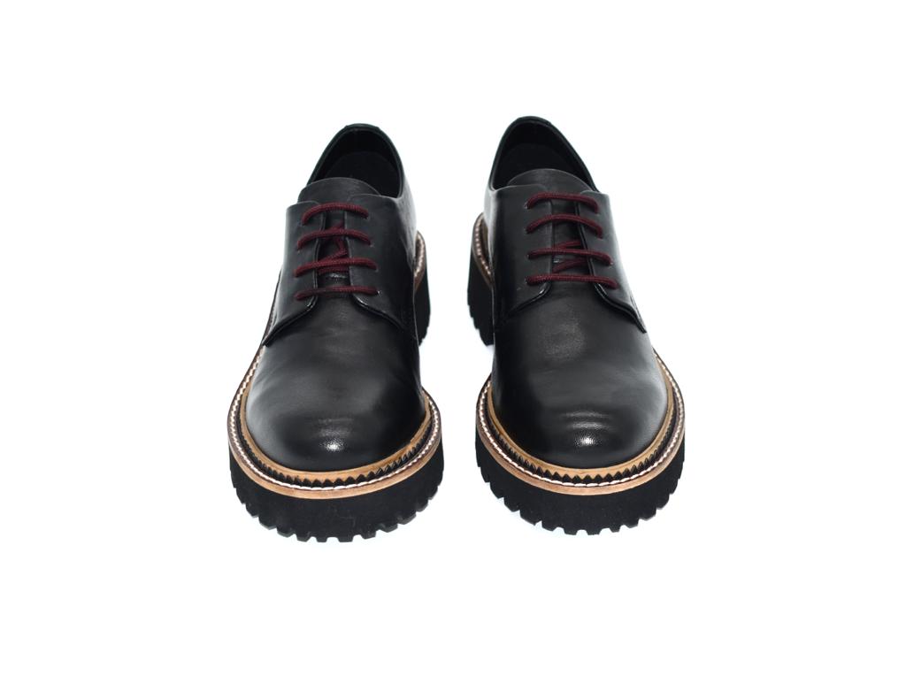 Scarpe stringate da donna in pelle Evoca