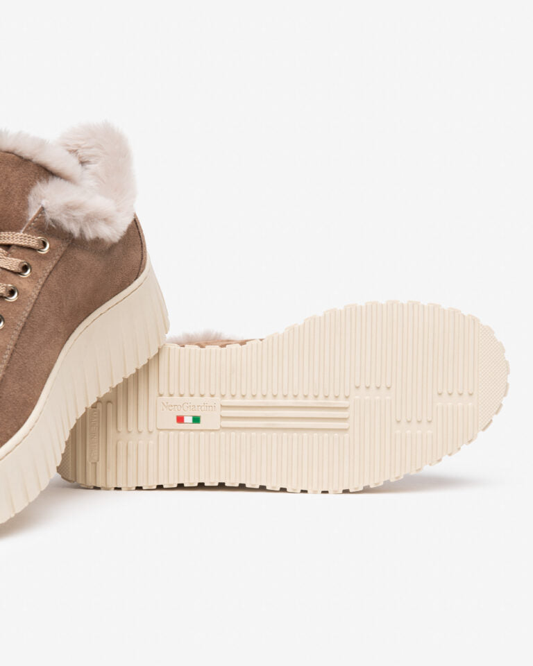 Sneakers da donna in pelle NeroGiardini