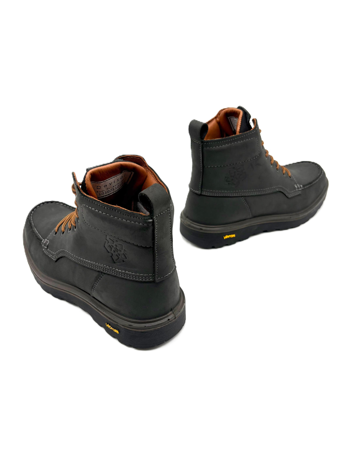 Anfibi da uomo in pelle con suola Vibram Devisal