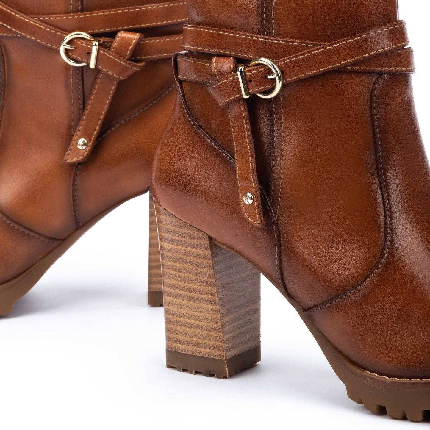 Stivaletti alti in pelle con fibbia laterale Pikolinos