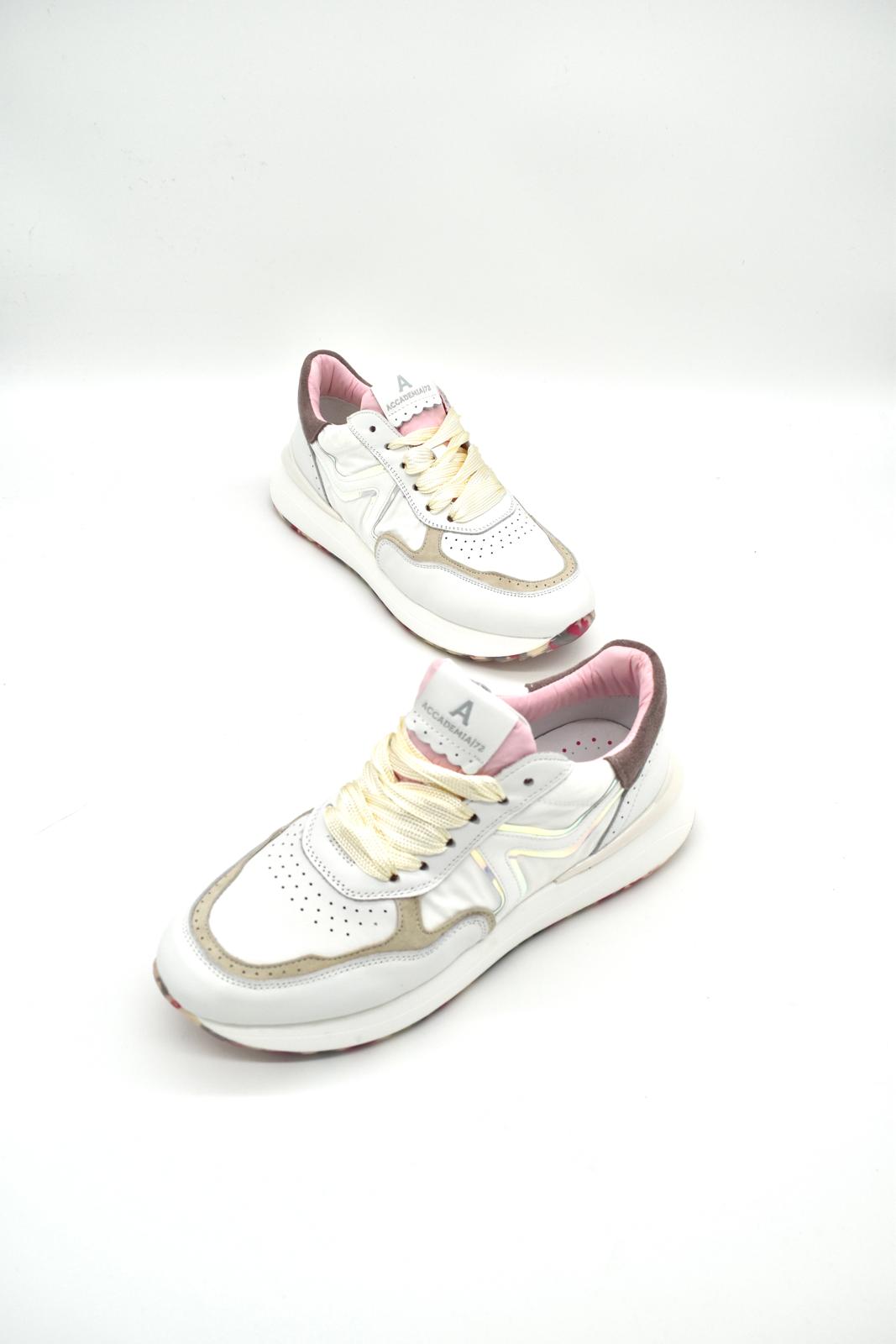 Sneakers da donna in pelle Accademia 72