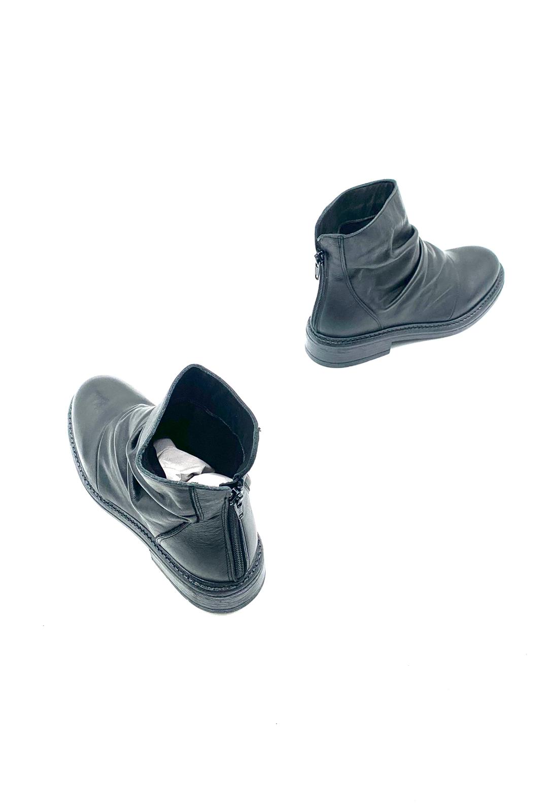 Stivaletti bassi in pelle da donna MadMind