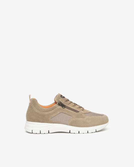 Sneakers da uomo in camoscio NeroGiardini