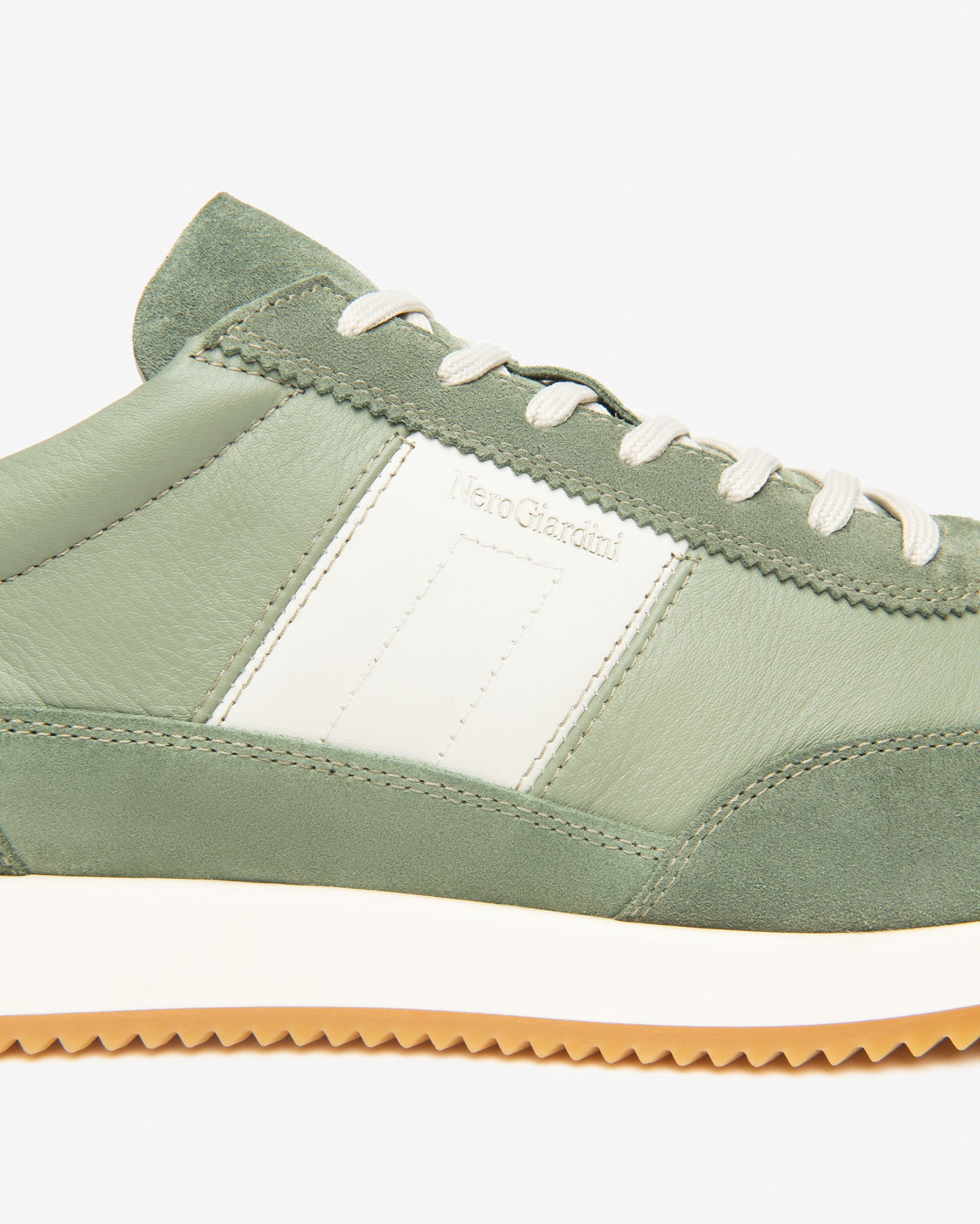 Sneakers da uomo in camoscio NeroGiardini