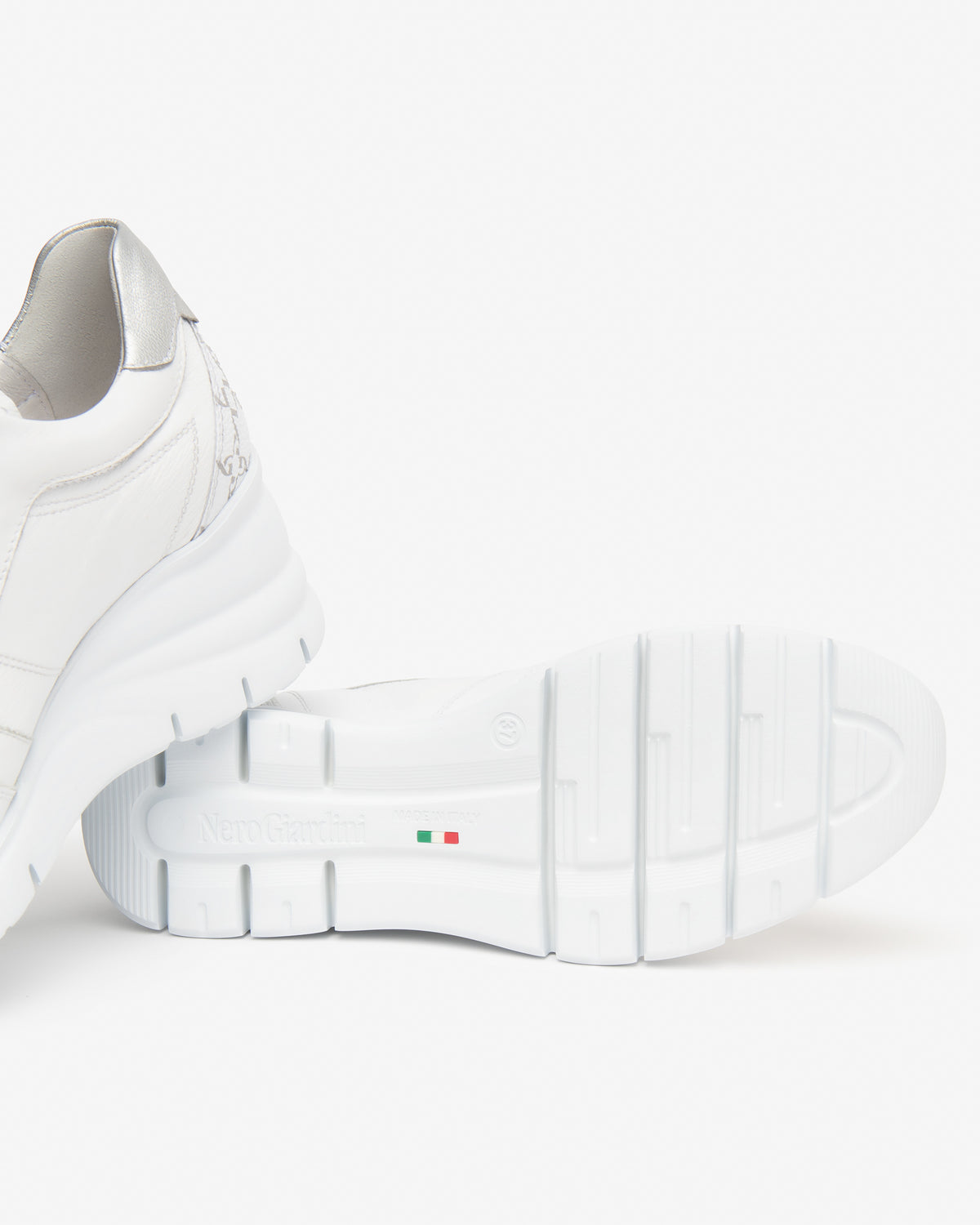 Sneakers da donna in pelle Nero Giardini