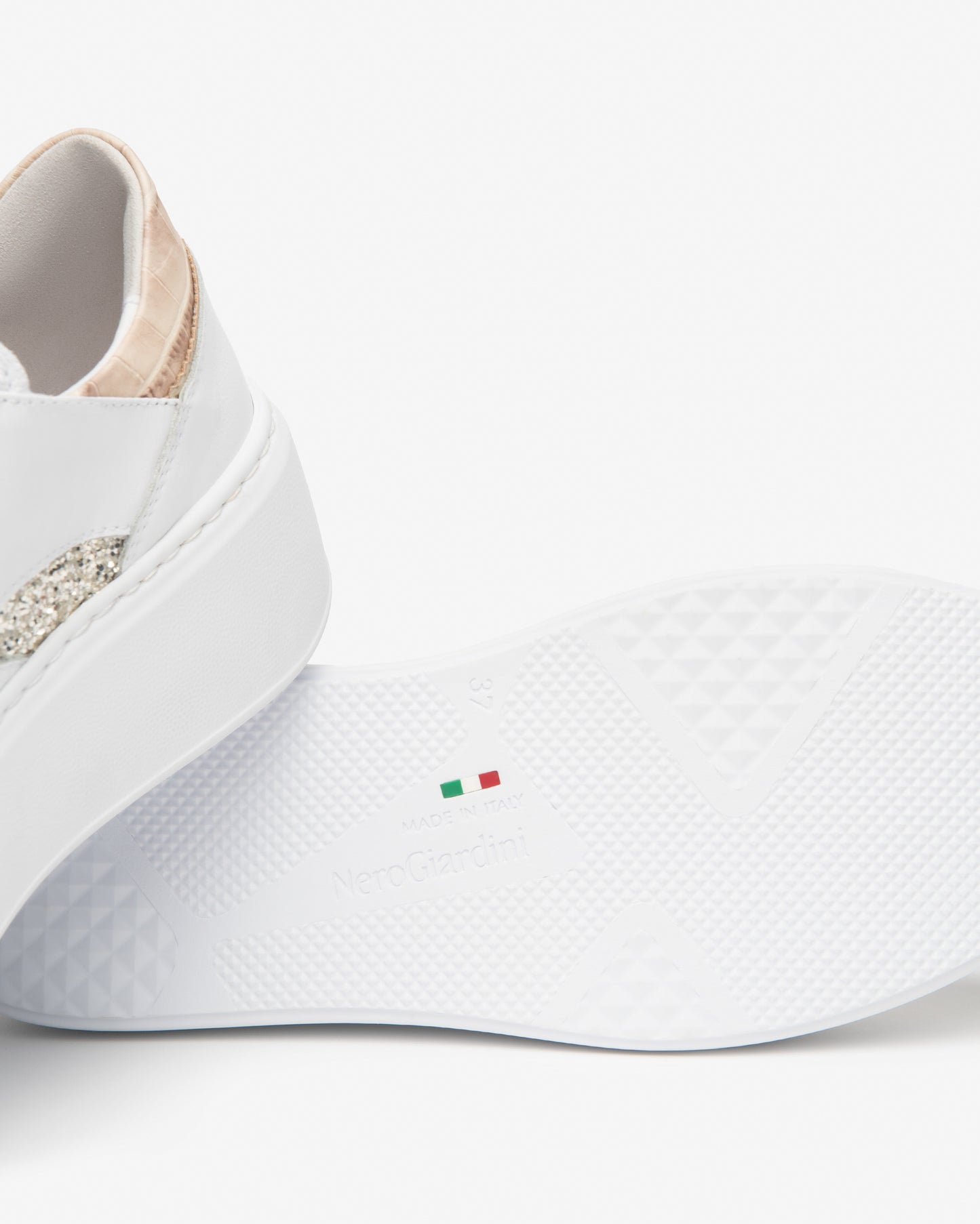 Sneakers da donna in pelle NeroGiardini