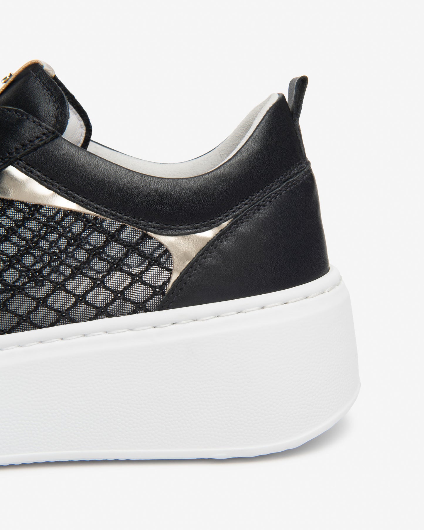 Sneakers da donna in pelle NeroGiardini