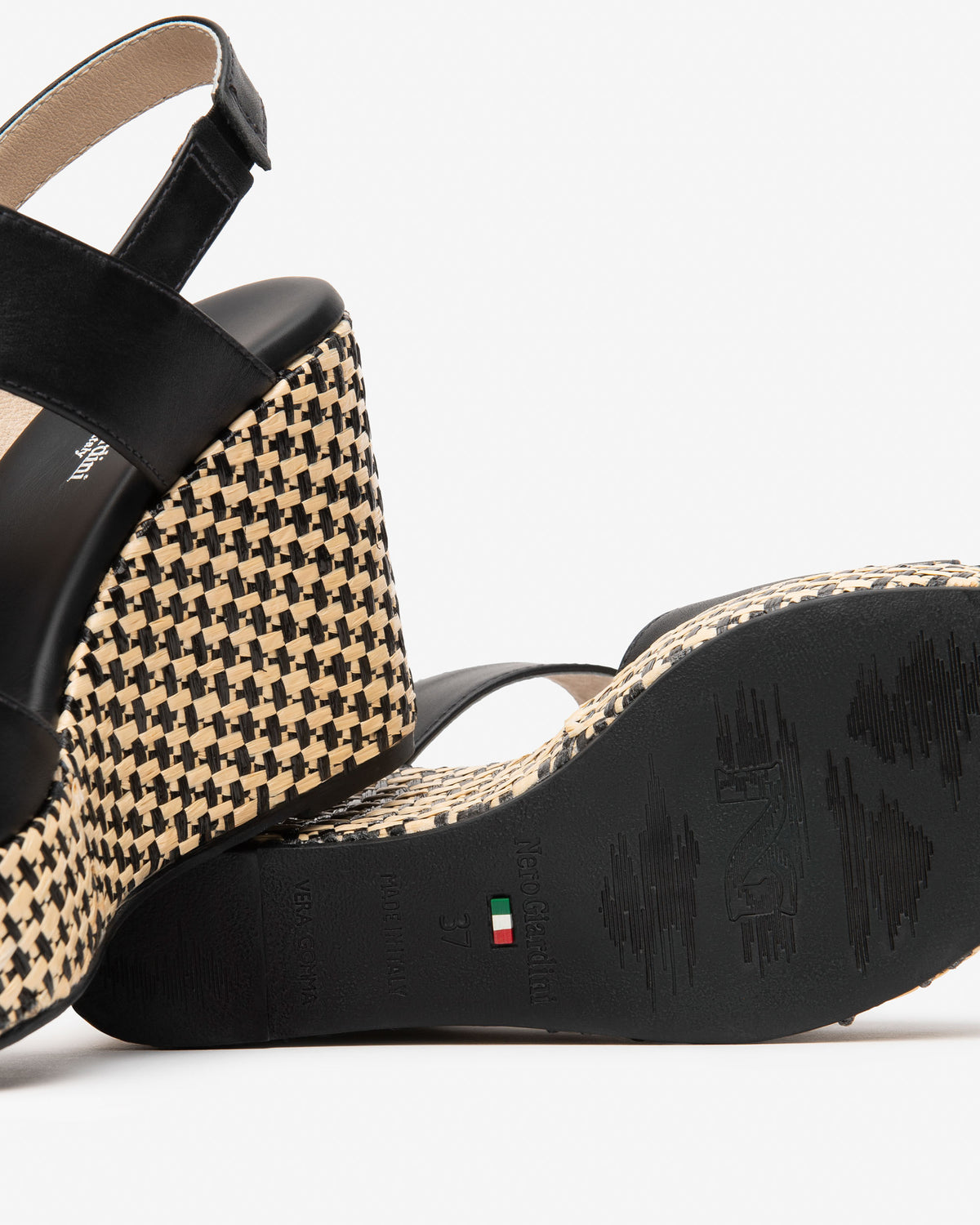 Sandali da donna in pelle NeroGiardini