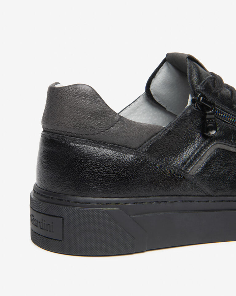 Sneakers da uomo in pelle NeroGiardini
