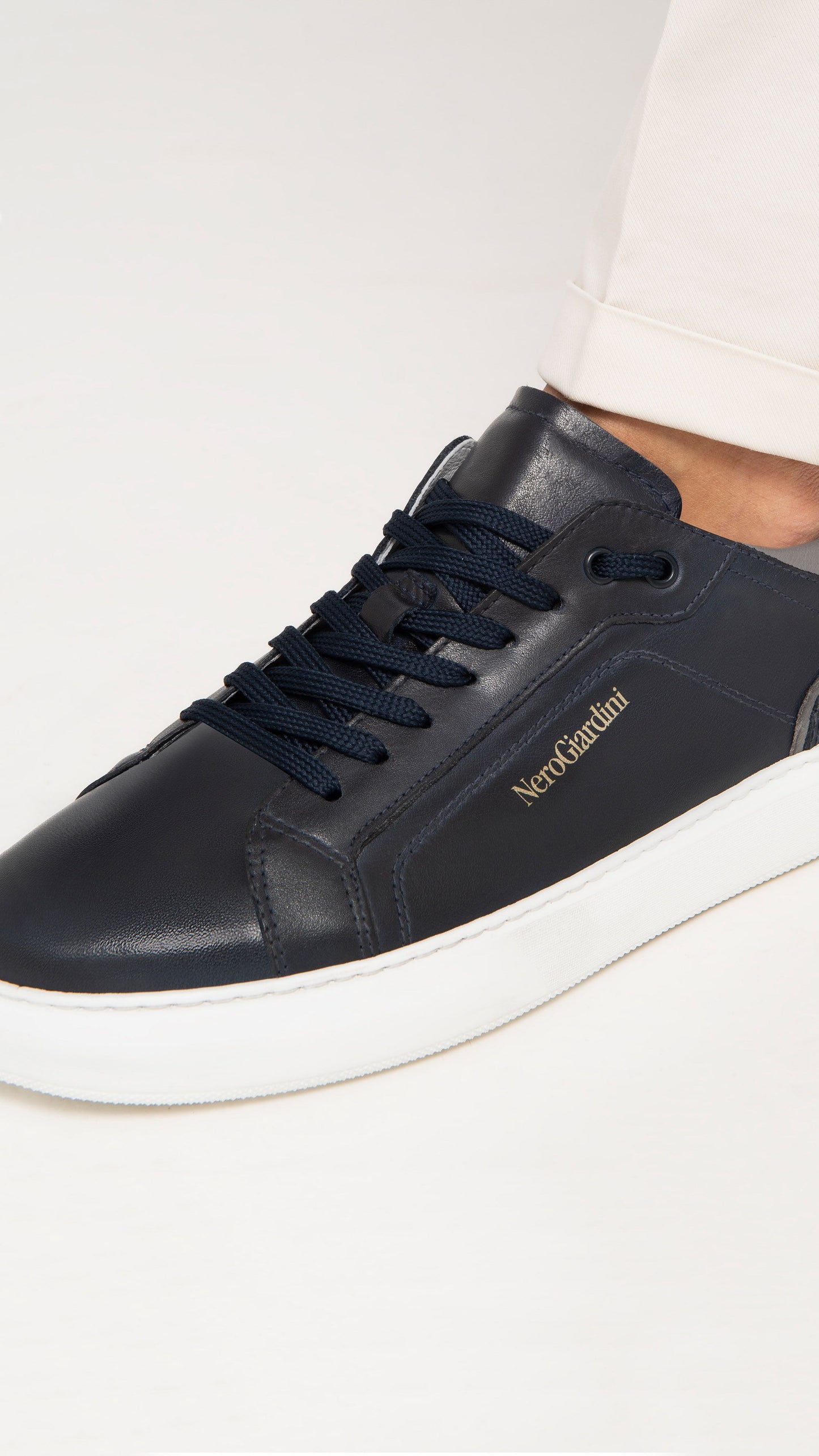 Sneakers da uomo in pelle Nero Giardini