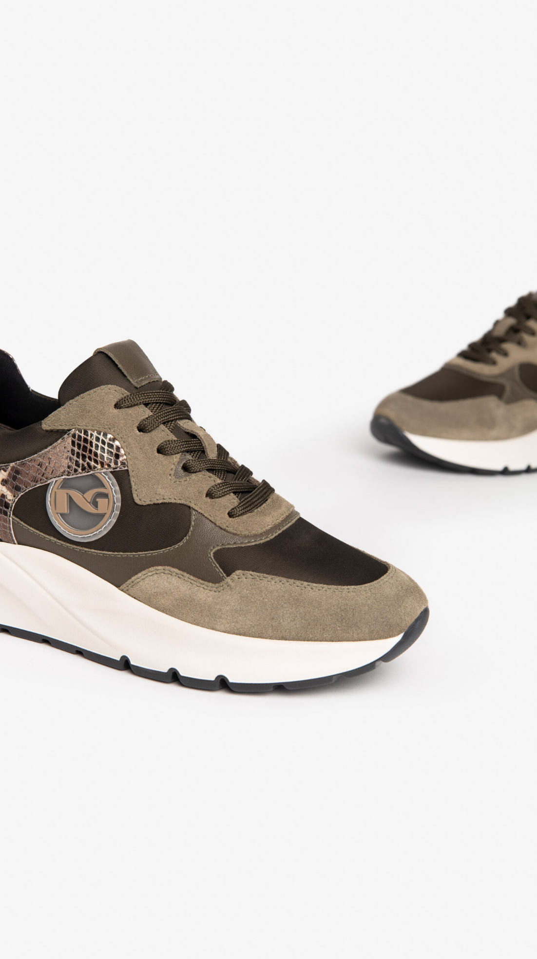 Sneakers da donna in camoscio, pelle e tela Nero Giardini