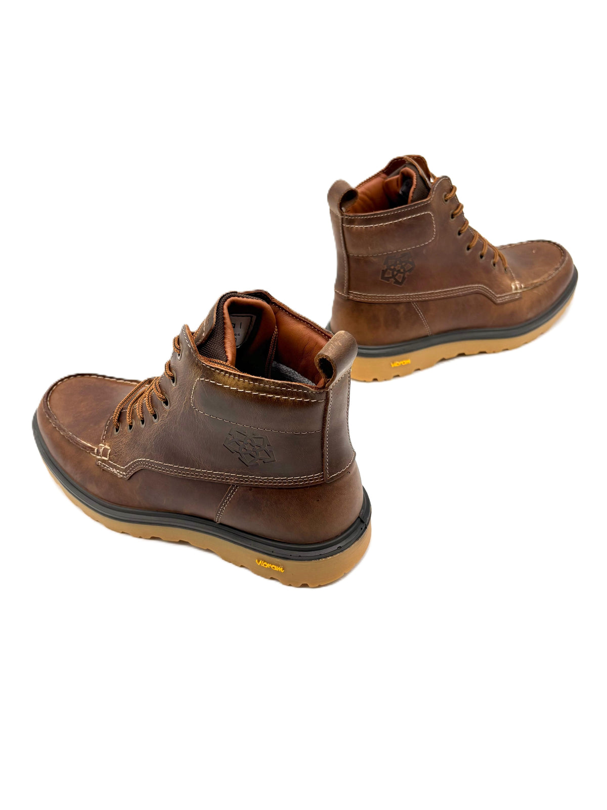 Anfibi da uomo in pelle con suola Vibram Devisal